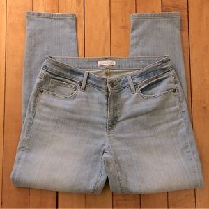 LOFT Light Wash Curvy Skinny Crop Jeans